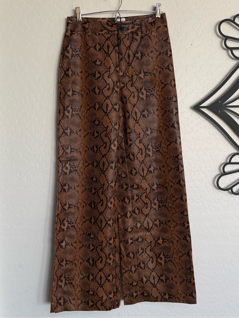 PRINCESS POLLY Harmonious Faux Leather Snakeskin Pants Size 2 Like New